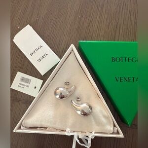 SOLD Bottega Veneta $800 Small drop silver earrings w/receipt